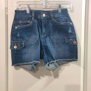 Time & Tru Jean shorts